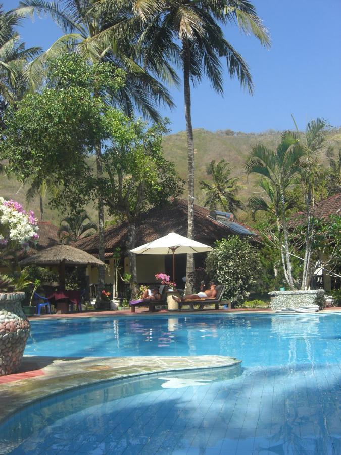 Kuta Indah Hotel Екстер'єр фото