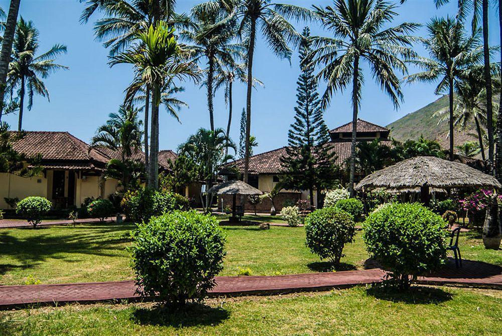 Kuta Indah Hotel Екстер'єр фото
