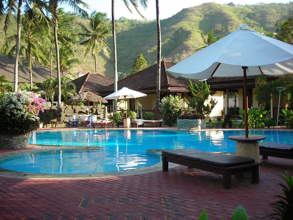 Kuta Indah Hotel Екстер'єр фото
