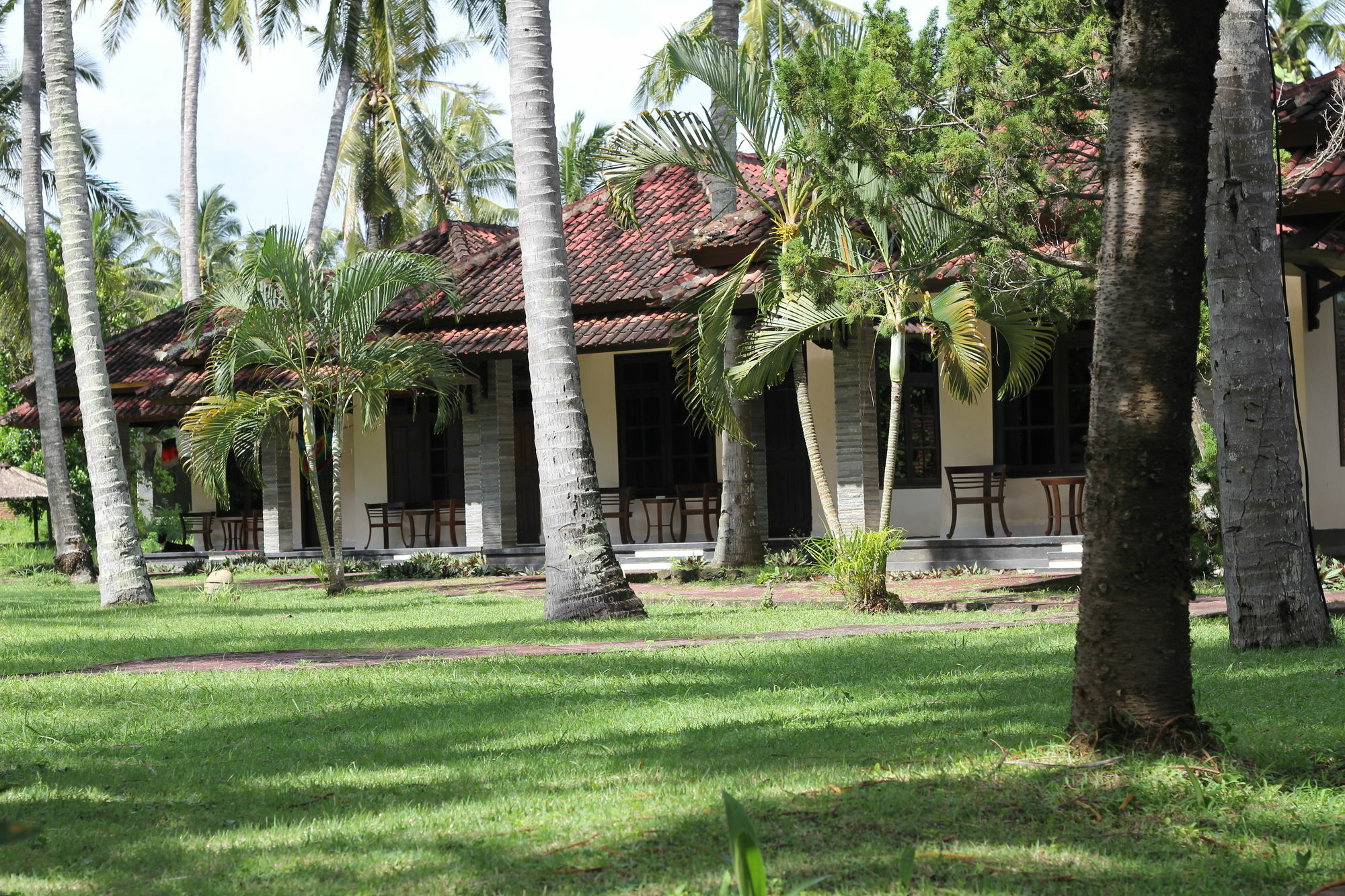 Kuta Indah Hotel Екстер'єр фото
